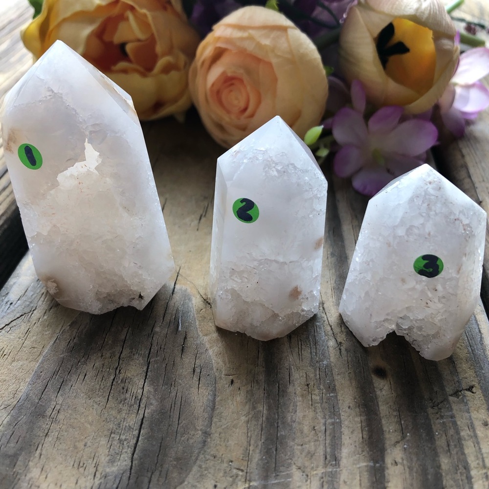 ONE Druzy Quartz Crystal Tower